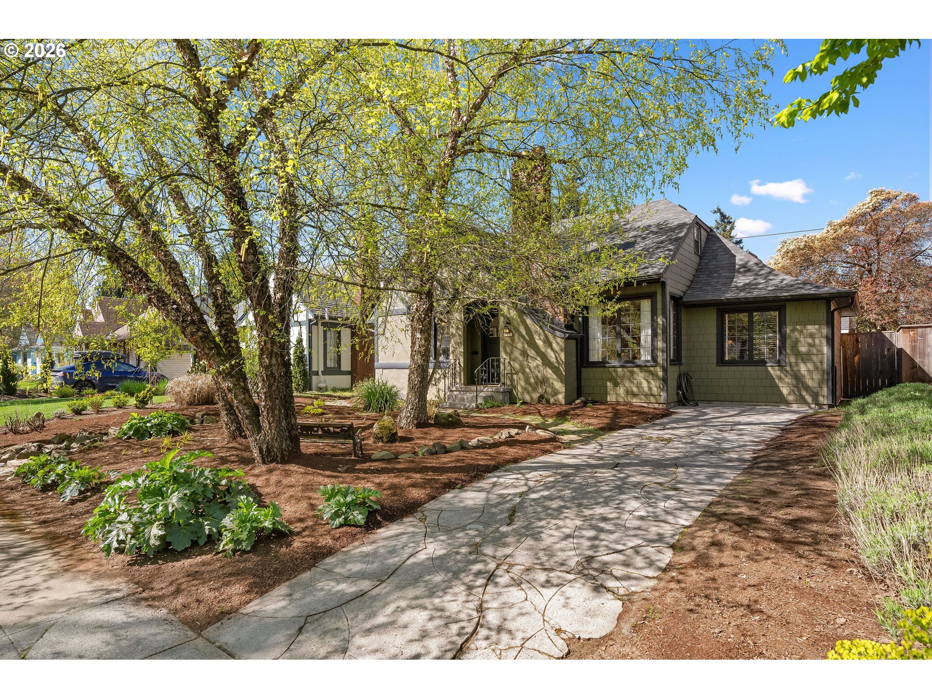 6421 N MISSISSIPPI AVE