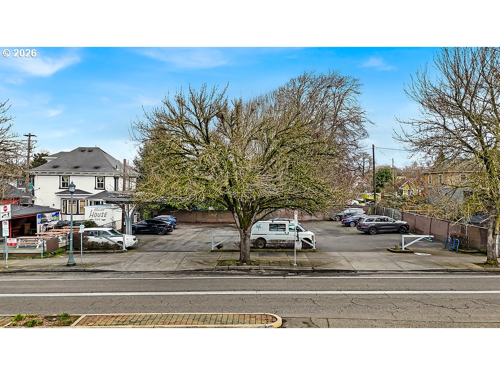 3620 NE M L KING BLVD