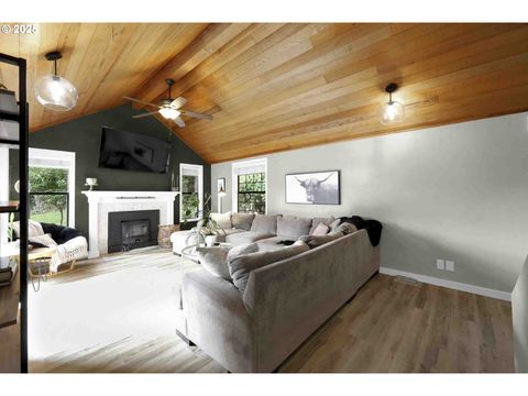 Tiny photo for 33370 Idyllwild Rd, Creswell, OR 97426 (MLS # 257147274)