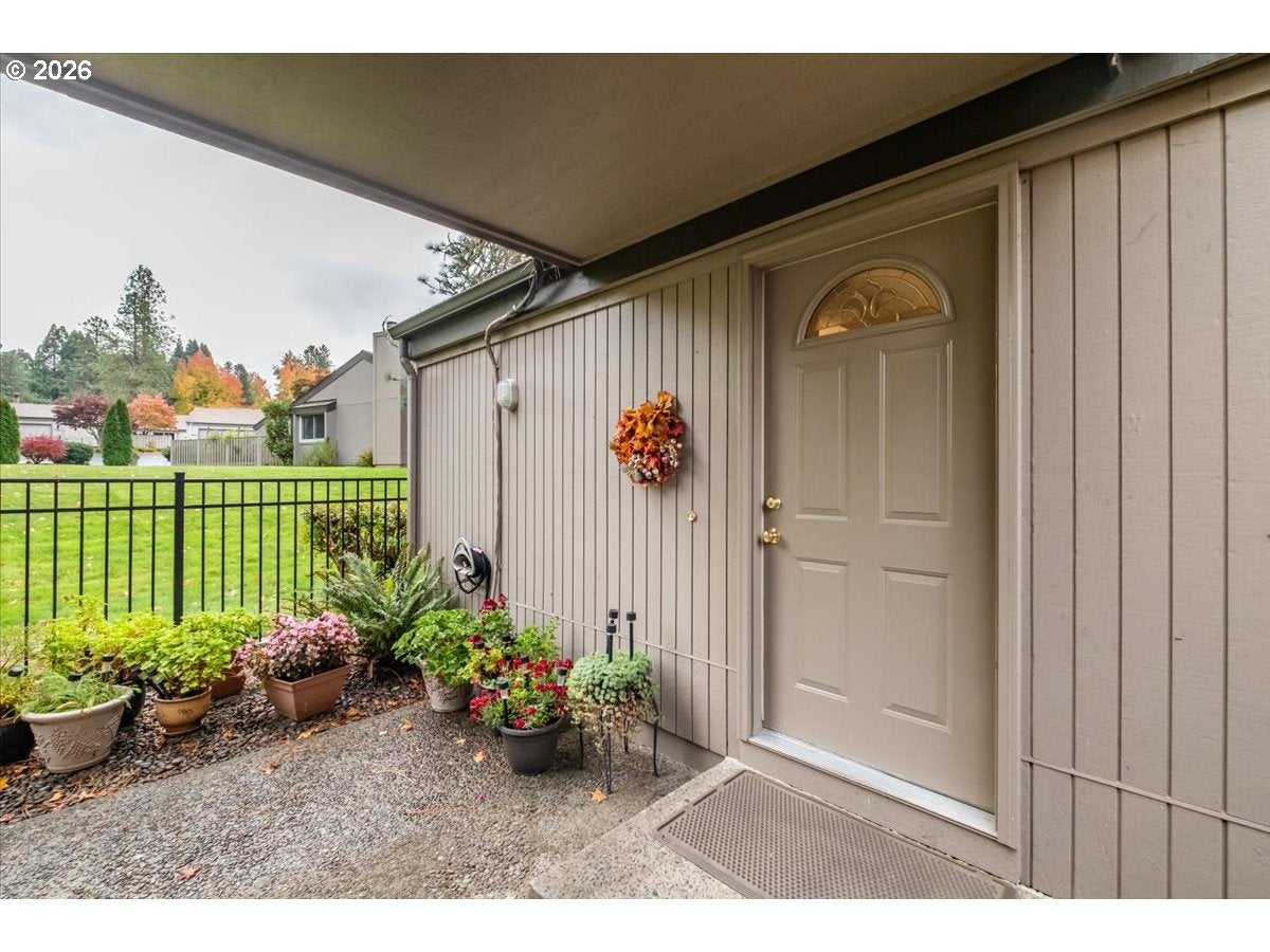 1855 LEXINGTON CIR