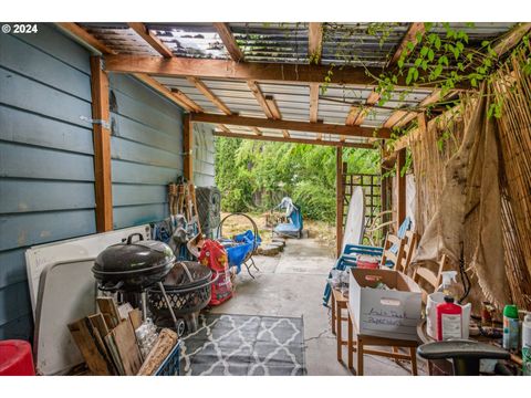 A home in Newberg