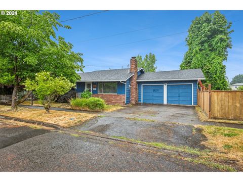 A home in Newberg