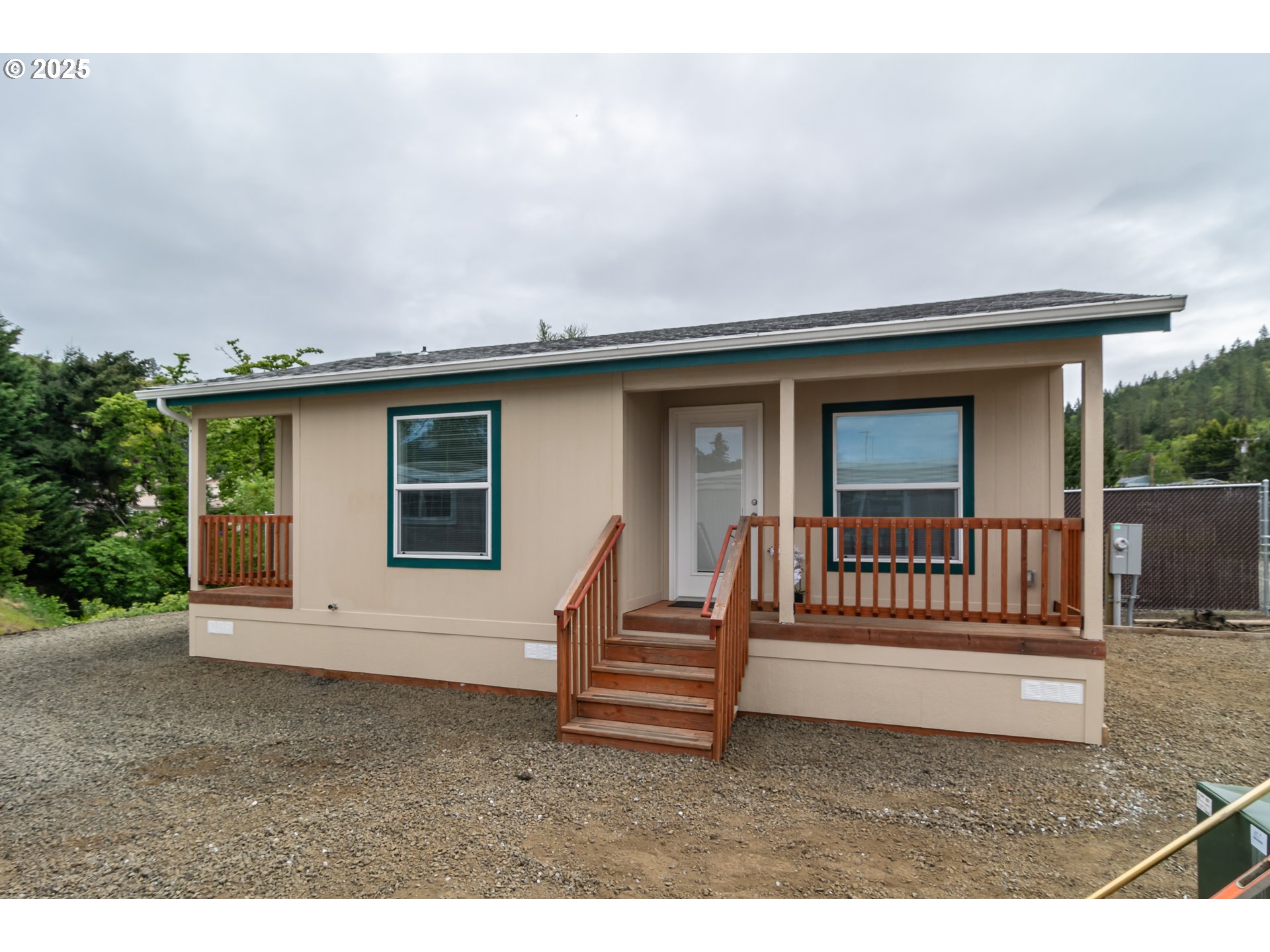 201 NE Peggy AVE 11