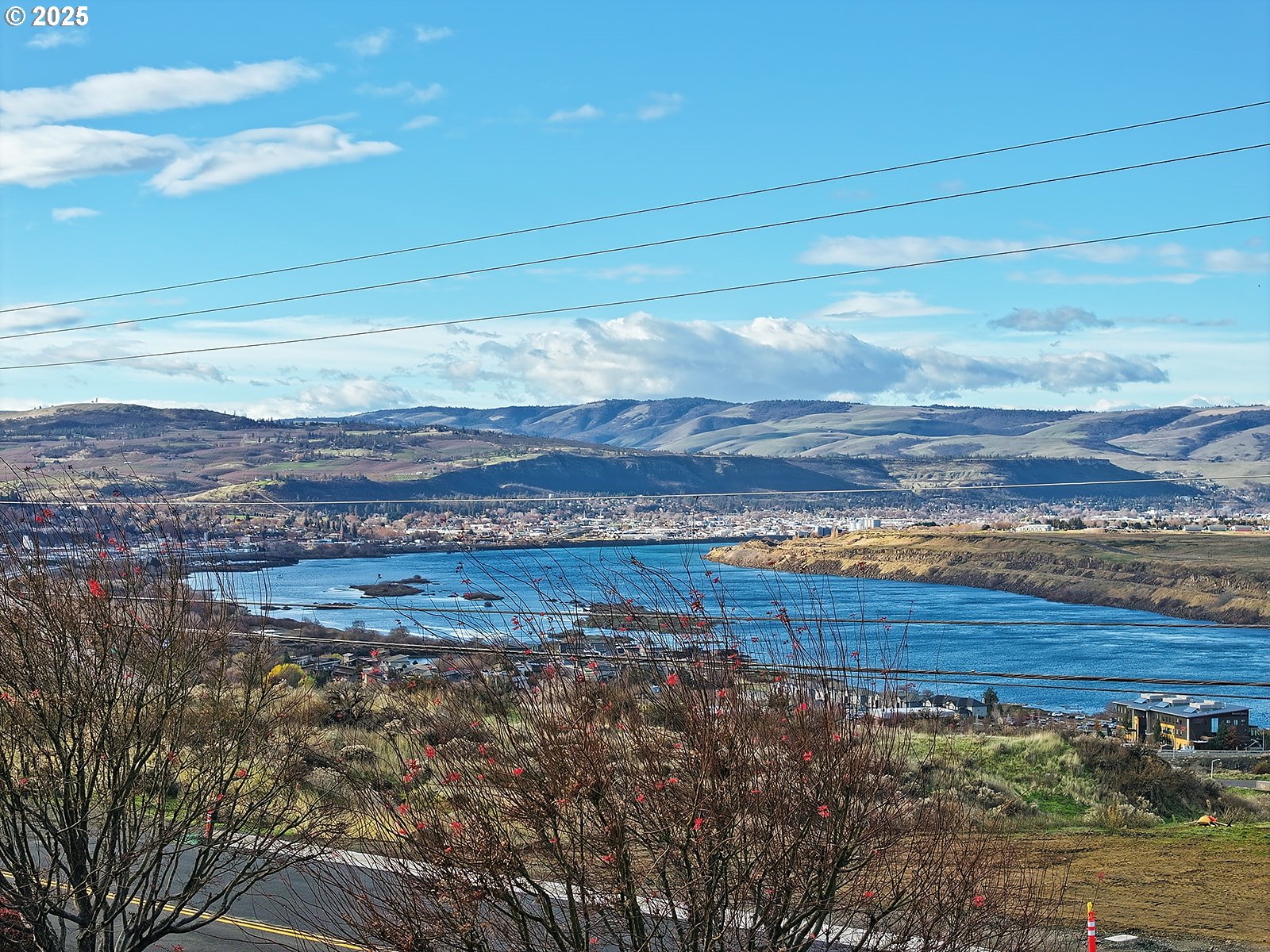 3720 COLUMBIA VIEW DR