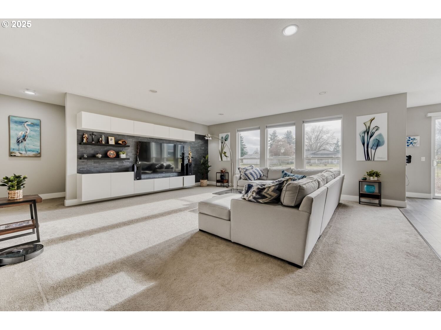 1561 SW STRINGTOWN RD