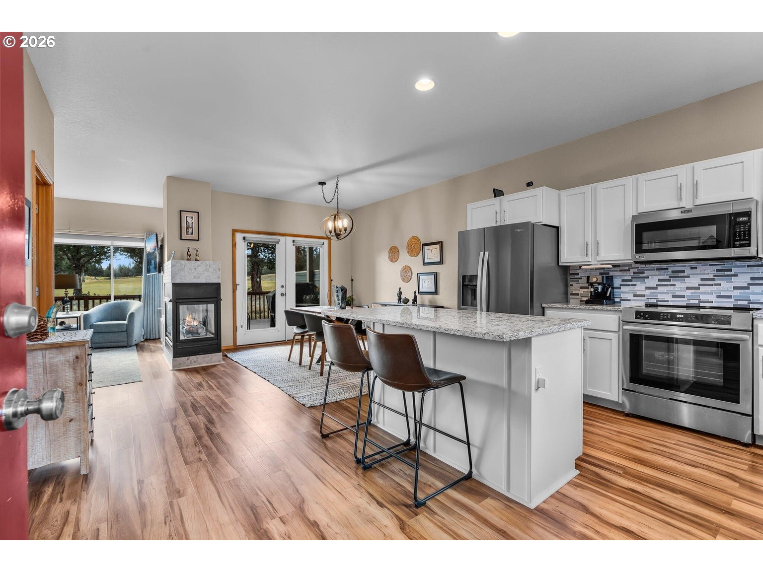 1045 GOLDEN PHEASANT DR