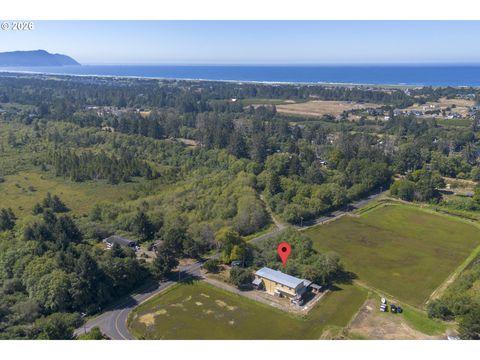 88952 DELLMOOR LOOP Warrenton OR 97146