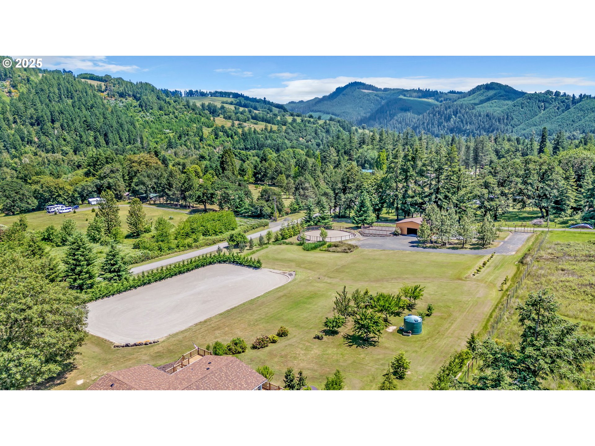 453 RIVERWOOD LN
