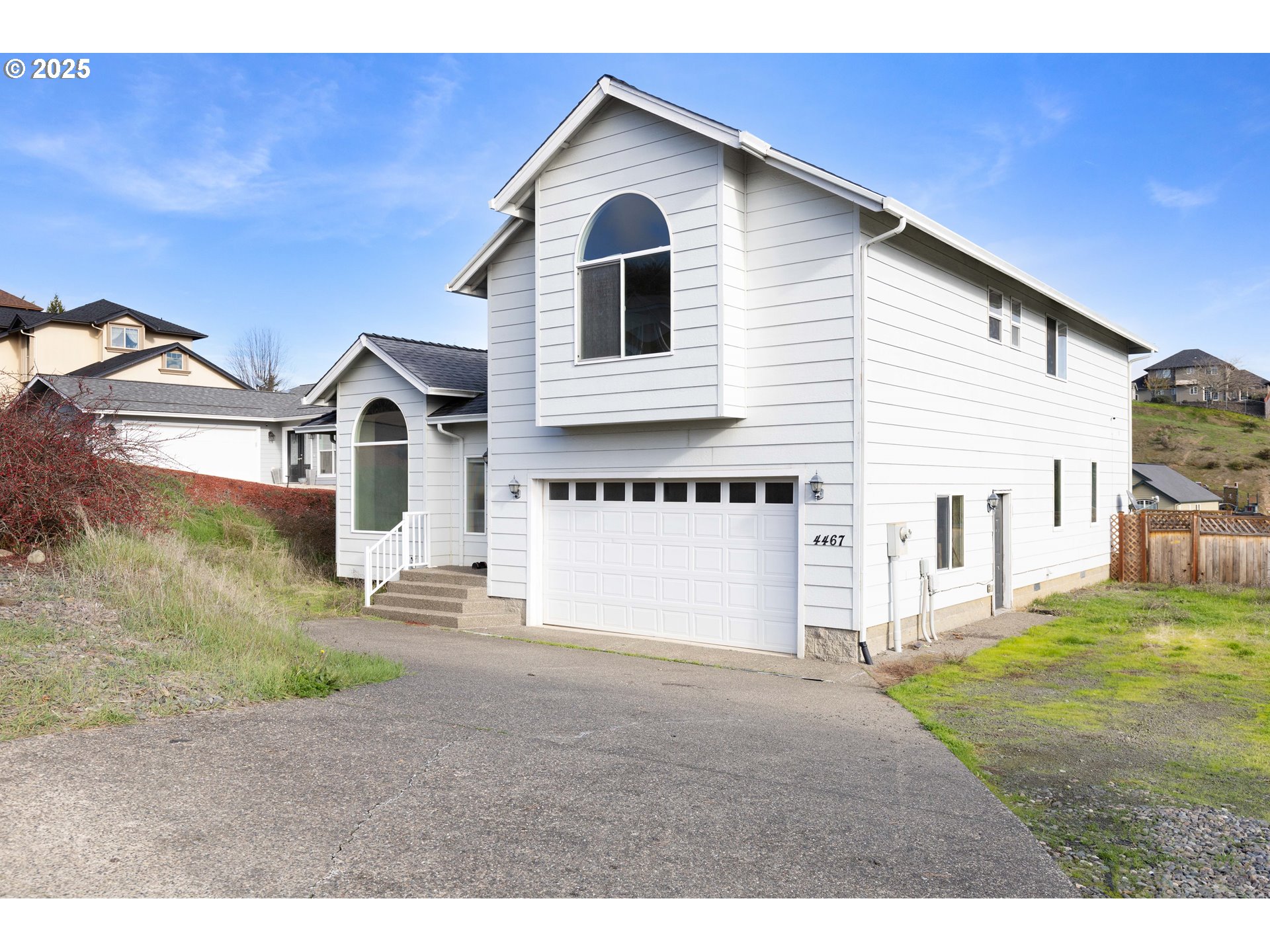 Photo 1 of 39 — 4467 MELODY LN, Roseburg, OR 97471