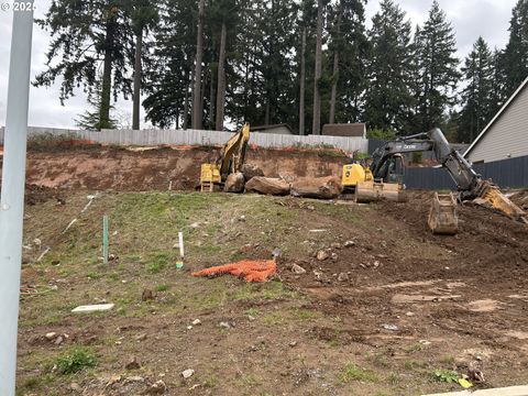 16100 Serres Farms WAY 50 Oregon City OR 97045