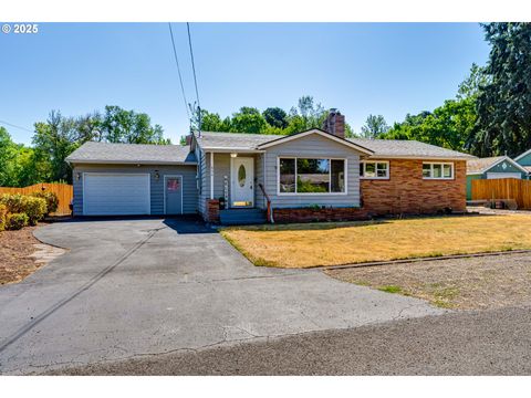 850 SPRUCE ST Junction City OR 97448