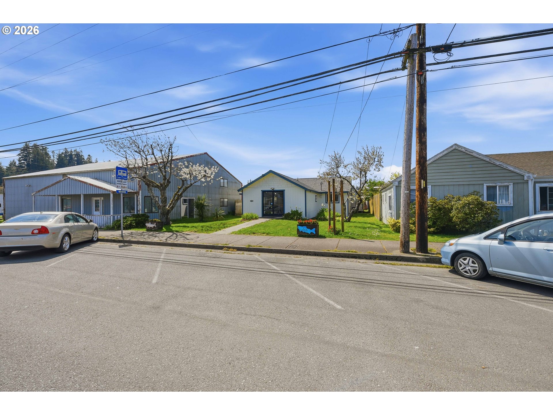 125 N 8TH ST