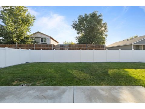 A home in Hermiston