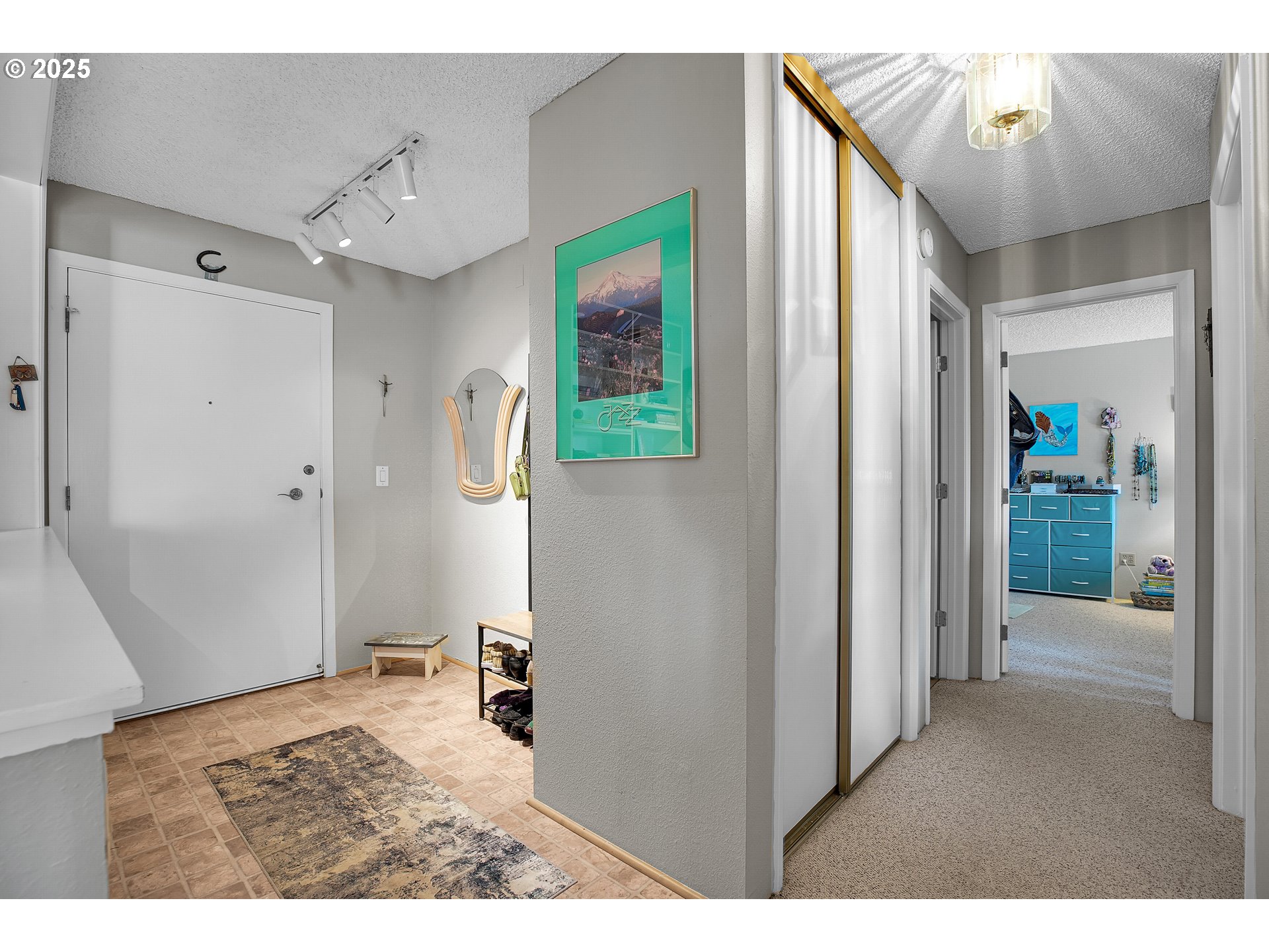 5575 E EVERGREEN BLVD 4303