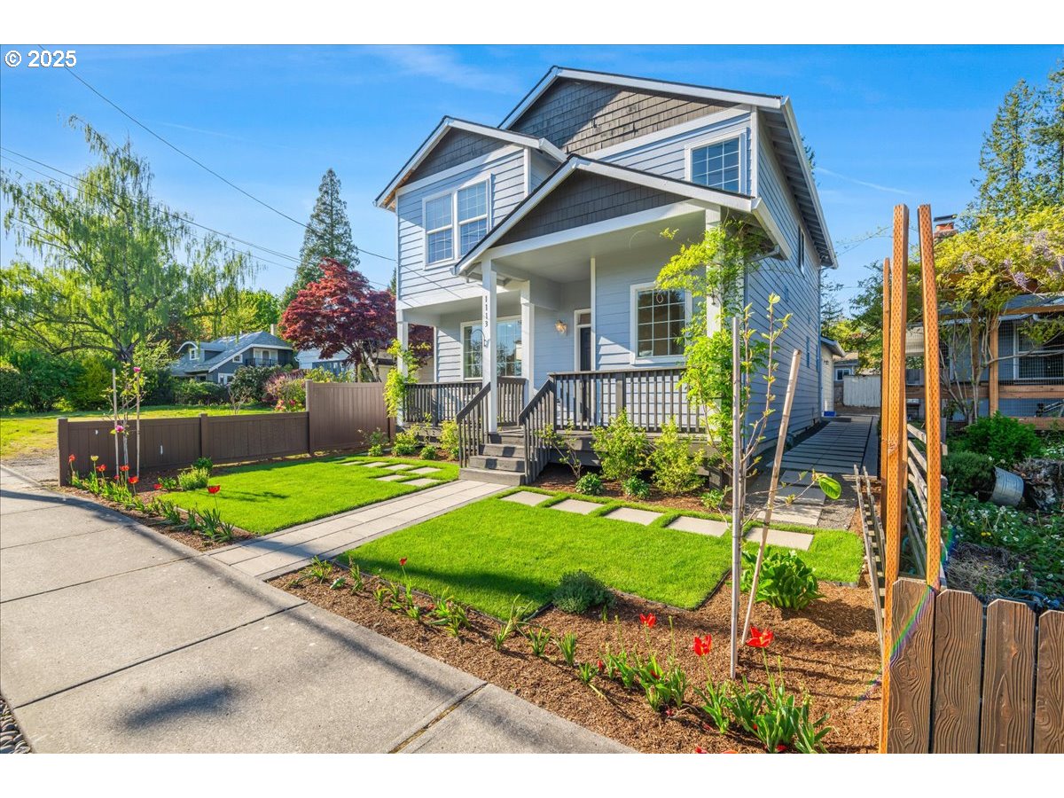 1113 W POWELL BLVD