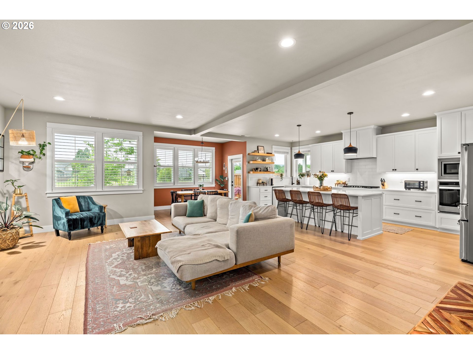 1525 Alsea DR