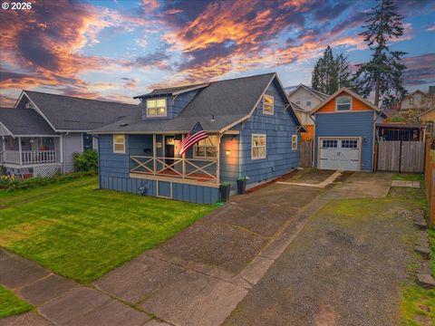 422 WILLAMETTE ST Oregon City OR 97045