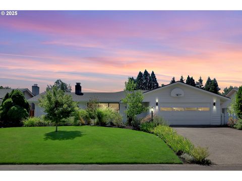 518 ROAN DR Eugene OR 97401