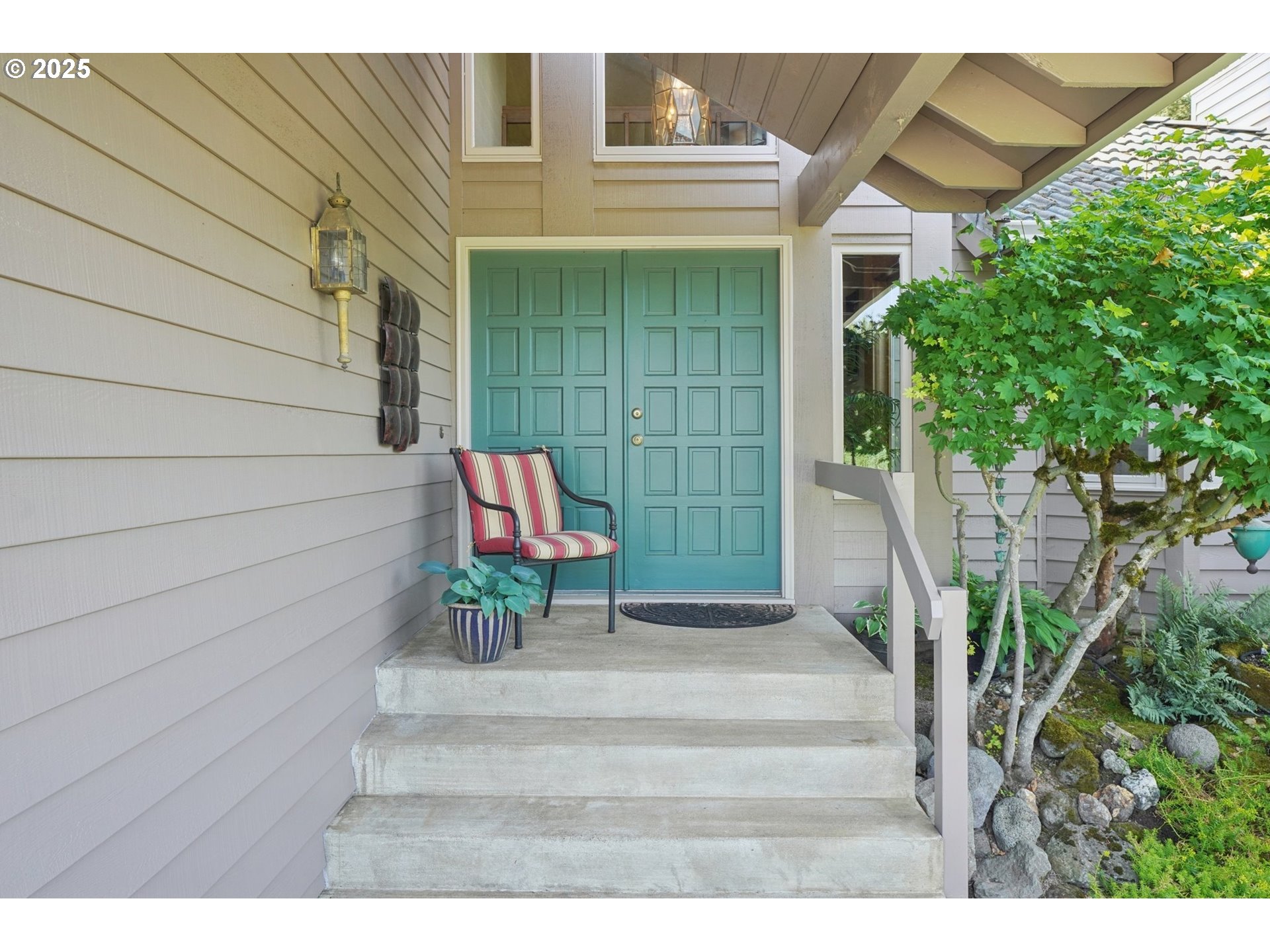 126 SW 5TH ST