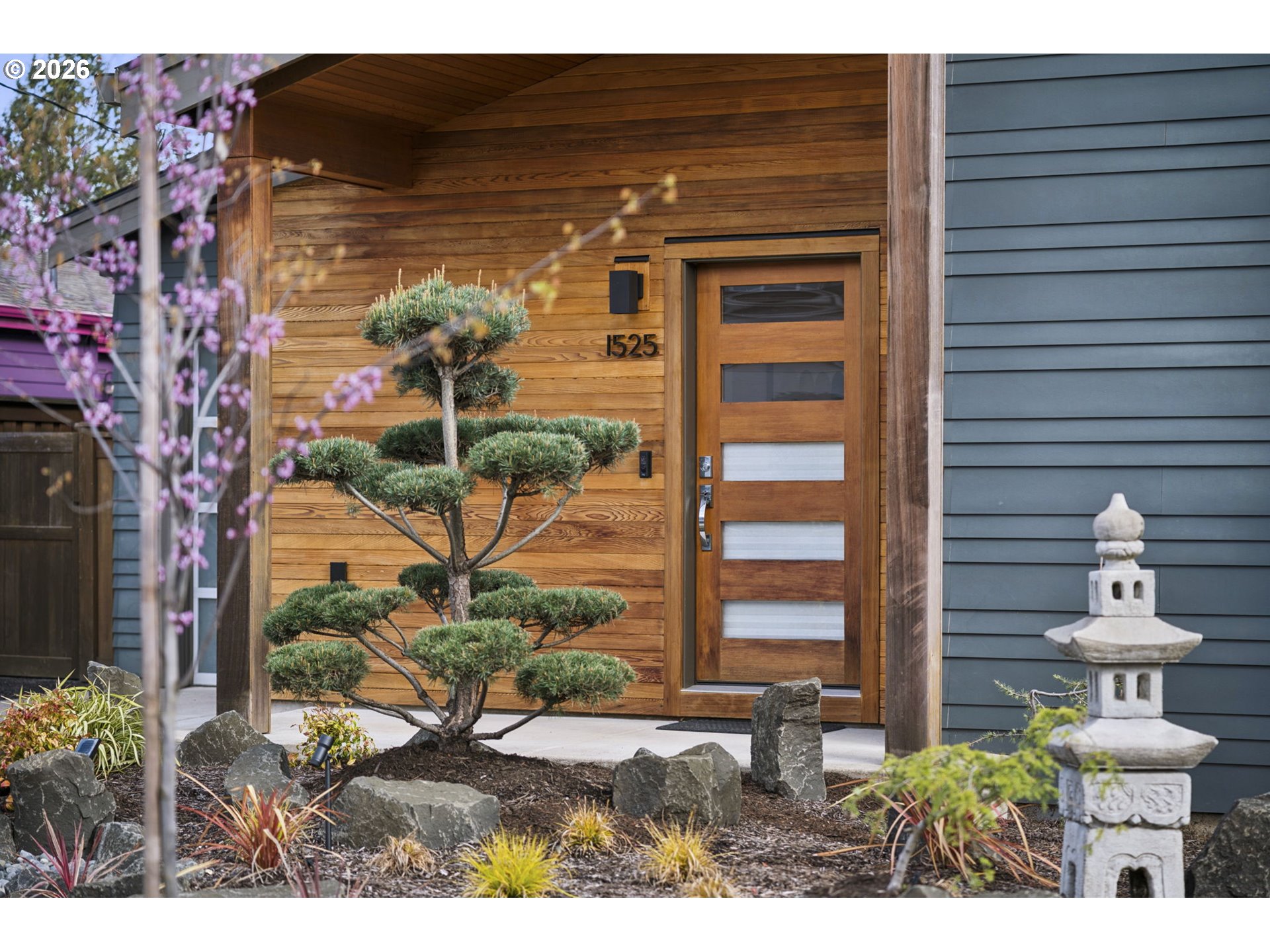 1525 NE ROSA PARKS WAY