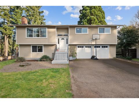 1310 SHERRI CT West Linn OR 97068