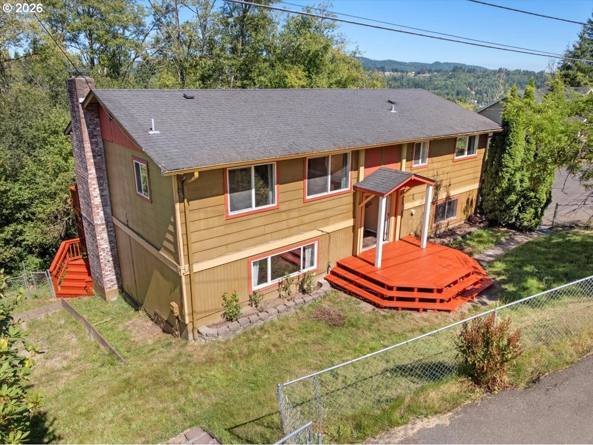 102 GREEN HILL DR
