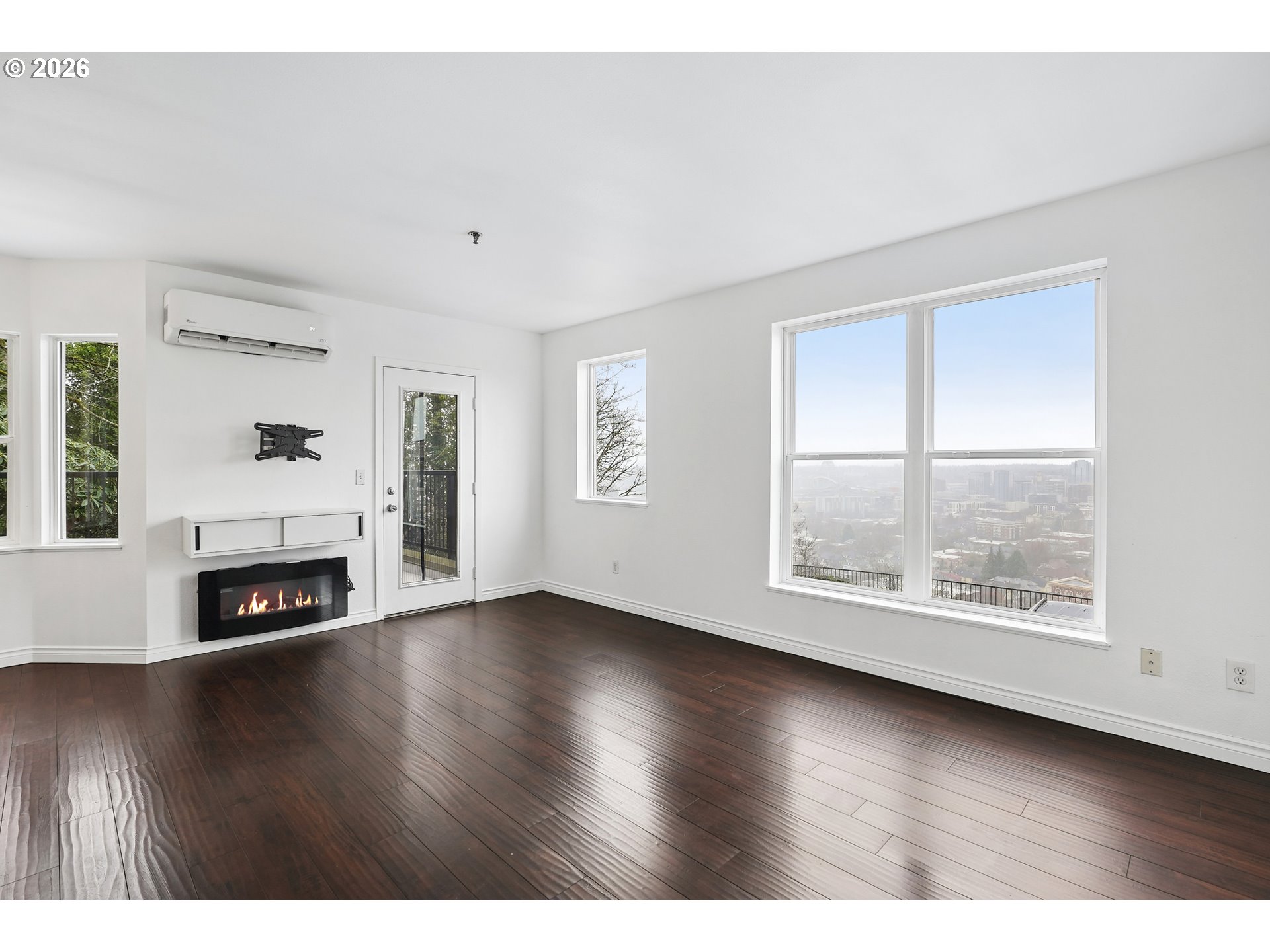 423 NW UPTOWN TER 1 B