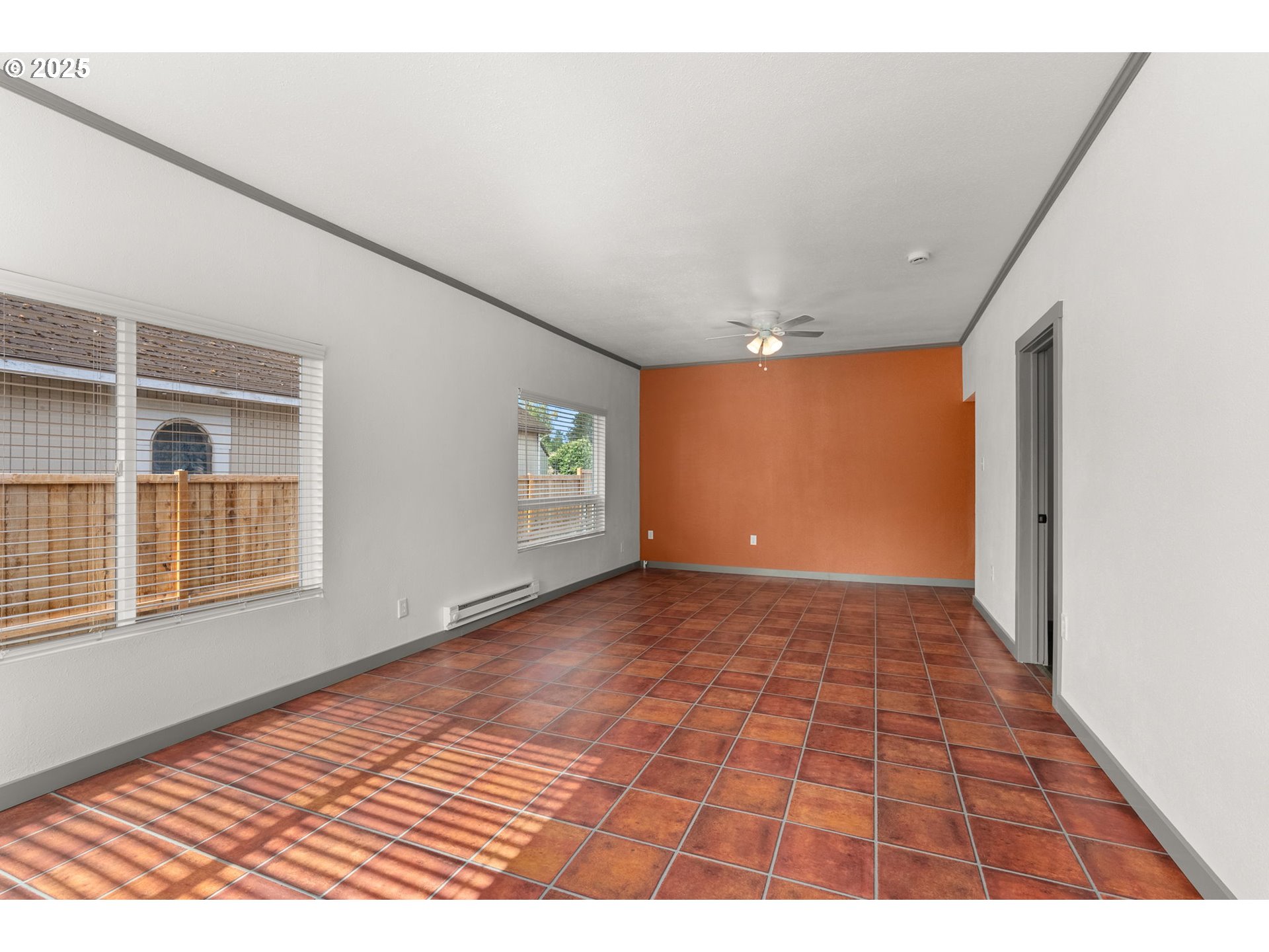 Centralia, Washington 98531, United States, 3 Bedrooms Bedrooms, ,1 BathroomBathrooms,Residential,Active,207801