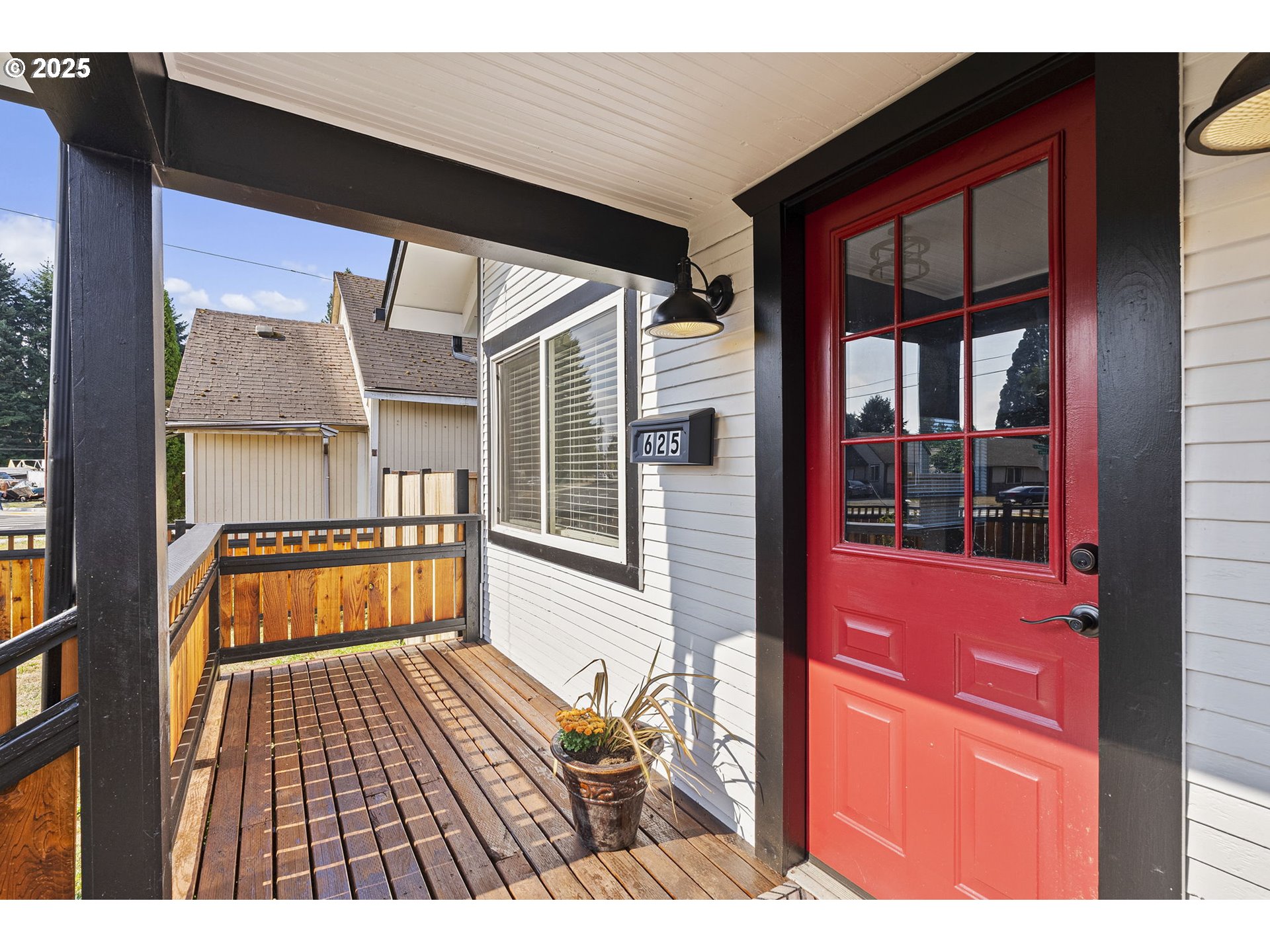 Centralia, Washington 98531, United States, 3 Bedrooms Bedrooms, ,1 BathroomBathrooms,Residential,Active,207801