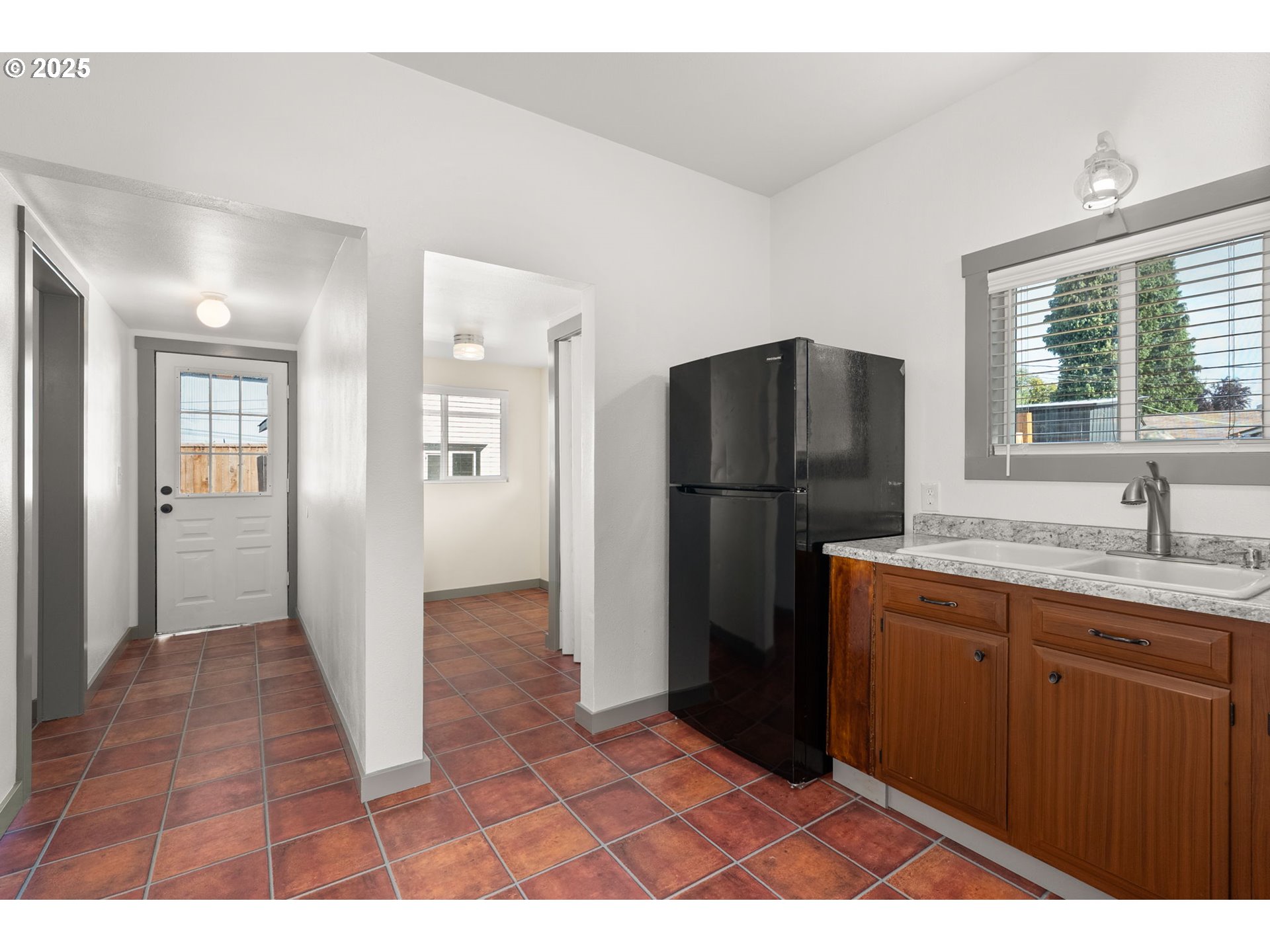 Centralia, Washington 98531, United States, 3 Bedrooms Bedrooms, ,1 BathroomBathrooms,Residential,Active,207801