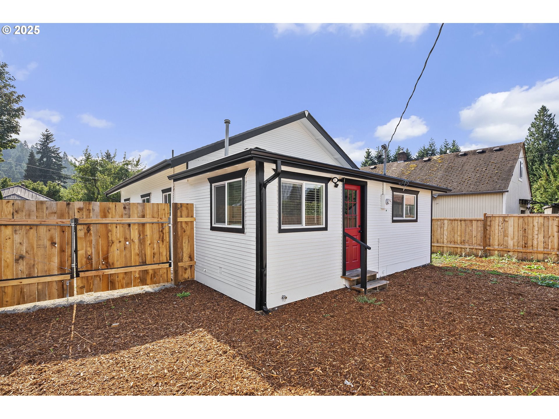 Centralia, Washington 98531, United States, 3 Bedrooms Bedrooms, ,1 BathroomBathrooms,Residential,Active,207801