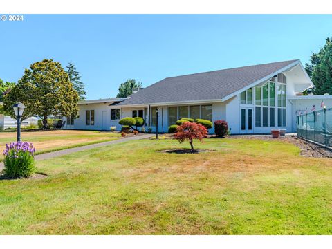 A home in Gresham