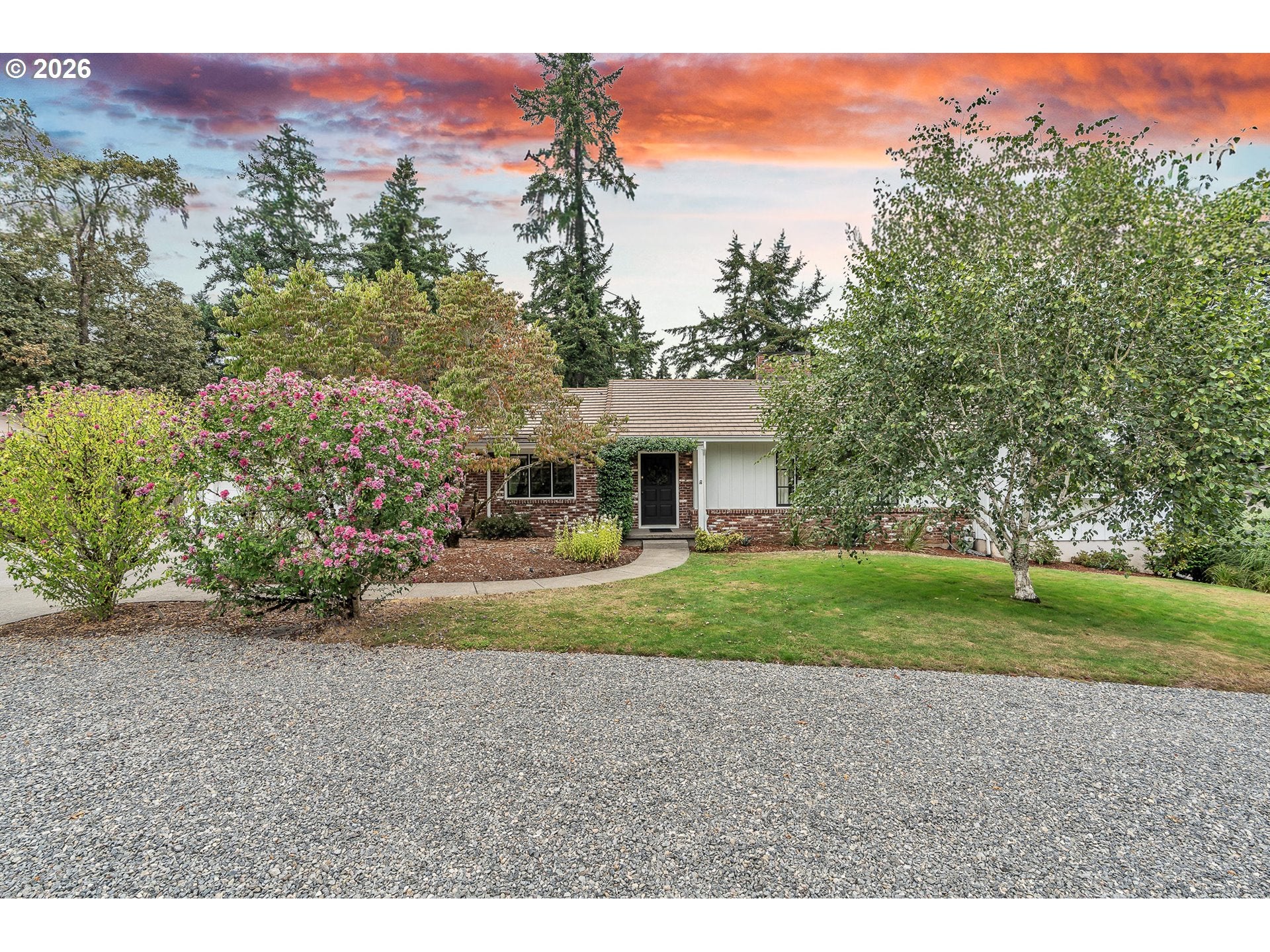 3939 SE WILLAMETTE AVE