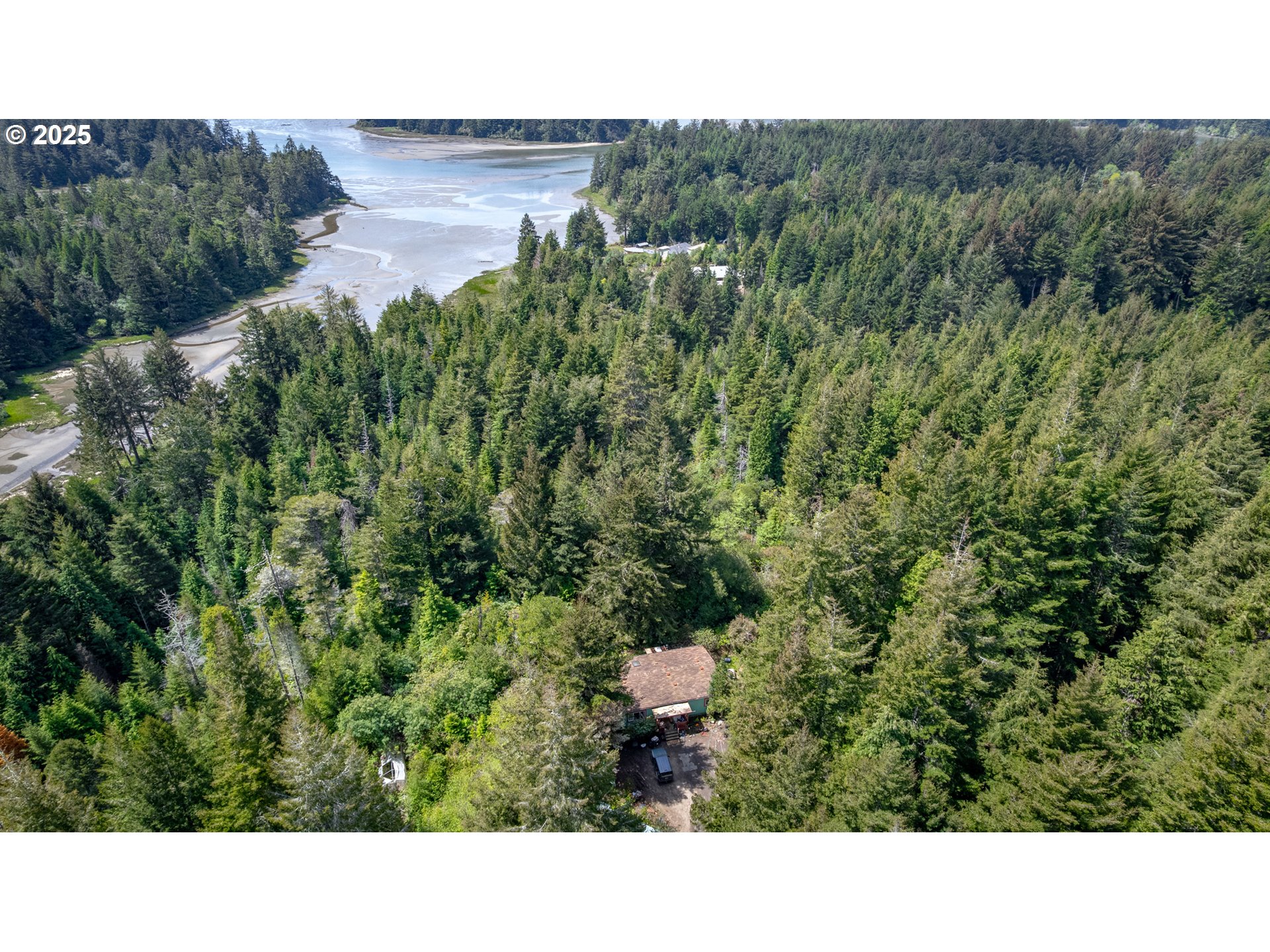 62425 CROWN POINT RD