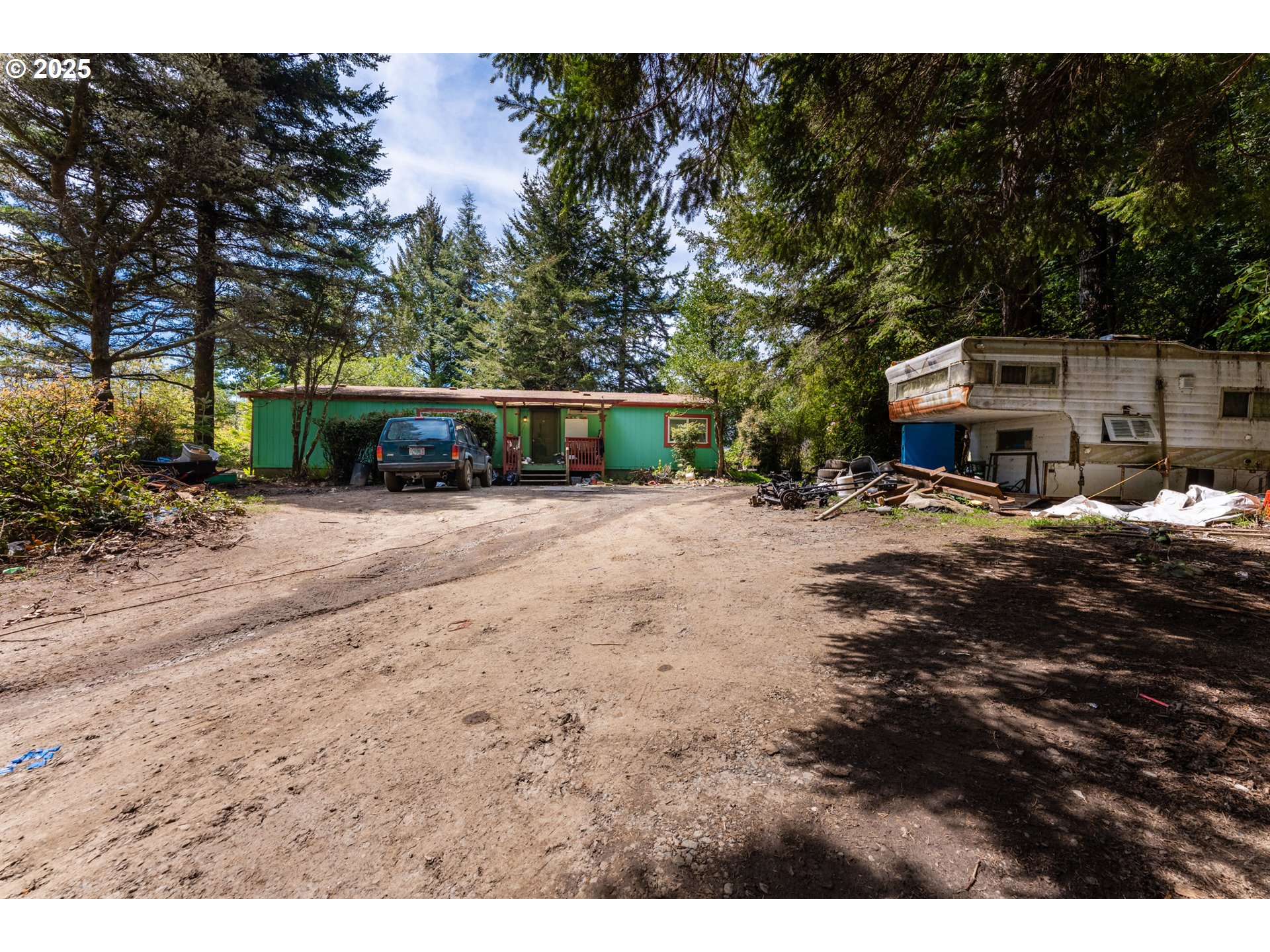 62425 CROWN POINT RD