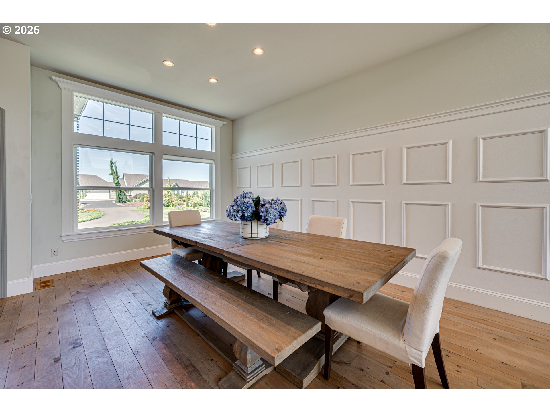 22796 SE GEORGIA LEE LN