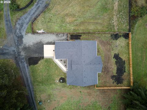 A home in Chehalis