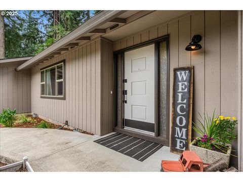 15323 SE FAIROAKS AVE Milwaukie OR 97267