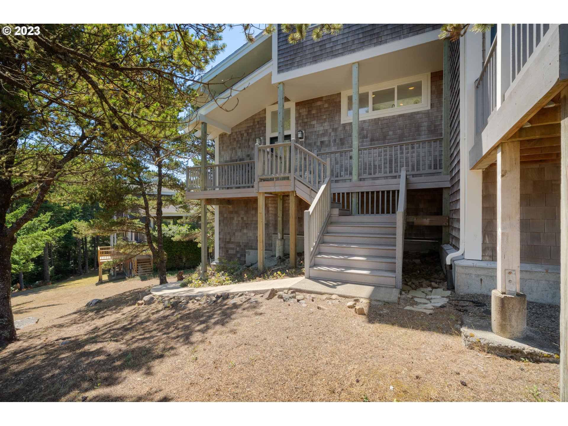 Tillamook, Oregon 97141, United States, 2 Bedrooms Bedrooms, ,3 BathroomsBathrooms,Residential,Active,23412