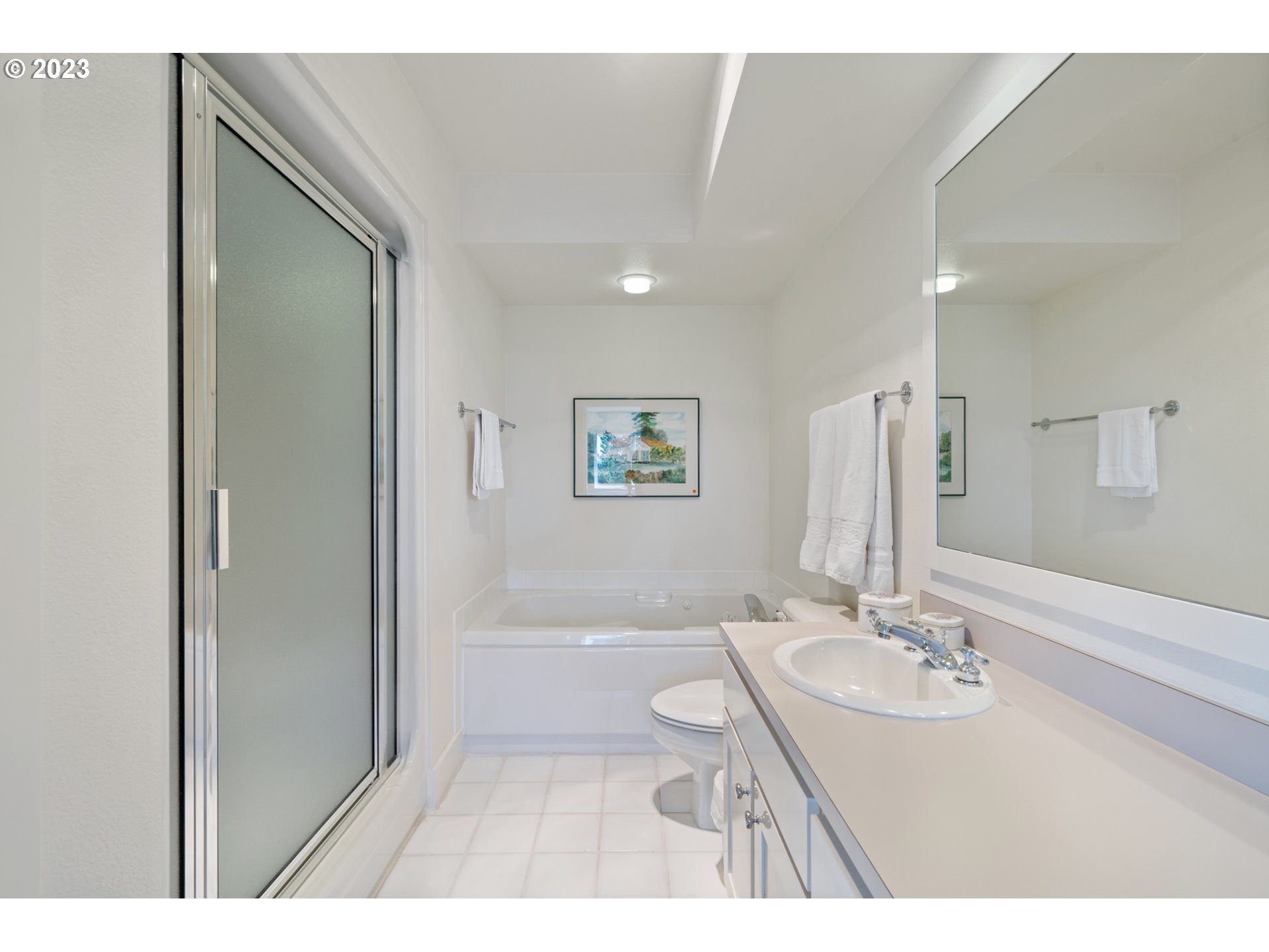 Tillamook, Oregon 97141, United States, 2 Bedrooms Bedrooms, ,3 BathroomsBathrooms,Residential,Active,23412