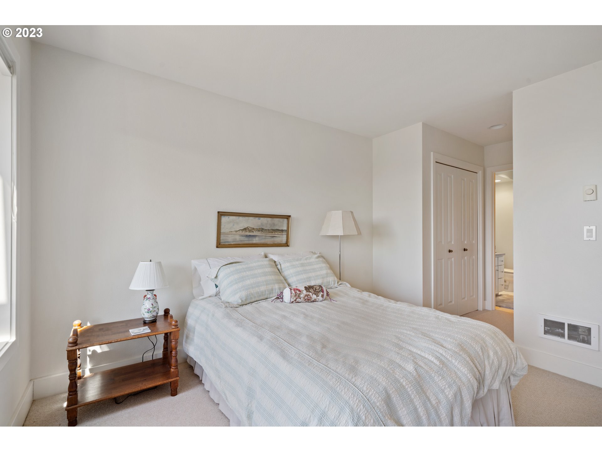 Tillamook, Oregon 97141, United States, 2 Bedrooms Bedrooms, ,3 BathroomsBathrooms,Residential,Active,23412