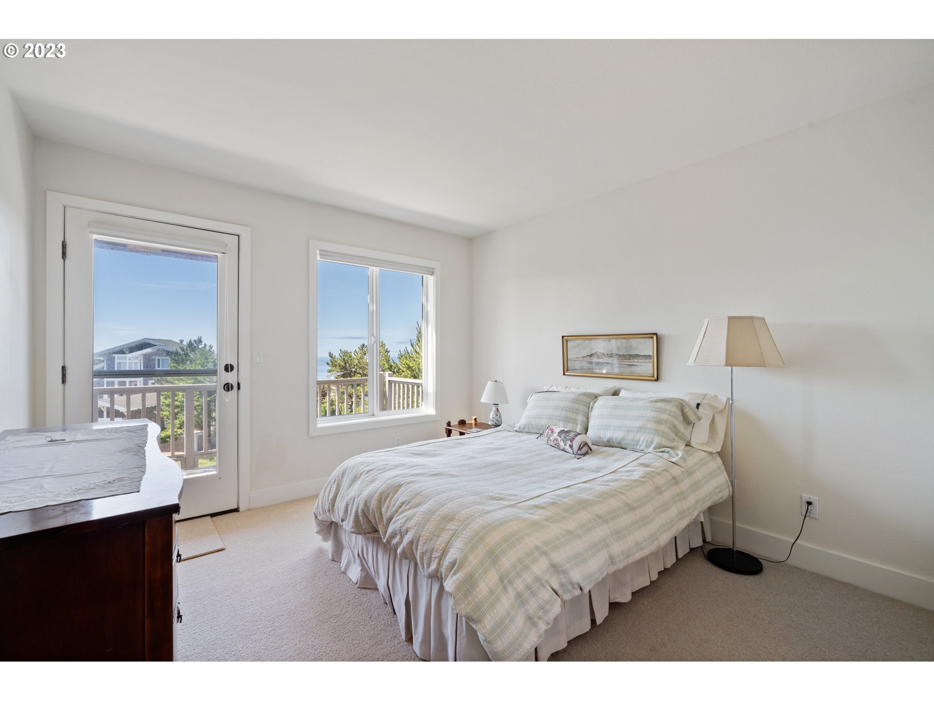 Tillamook, Oregon 97141, United States, 2 Bedrooms Bedrooms, ,3 BathroomsBathrooms,Residential,Active,23412