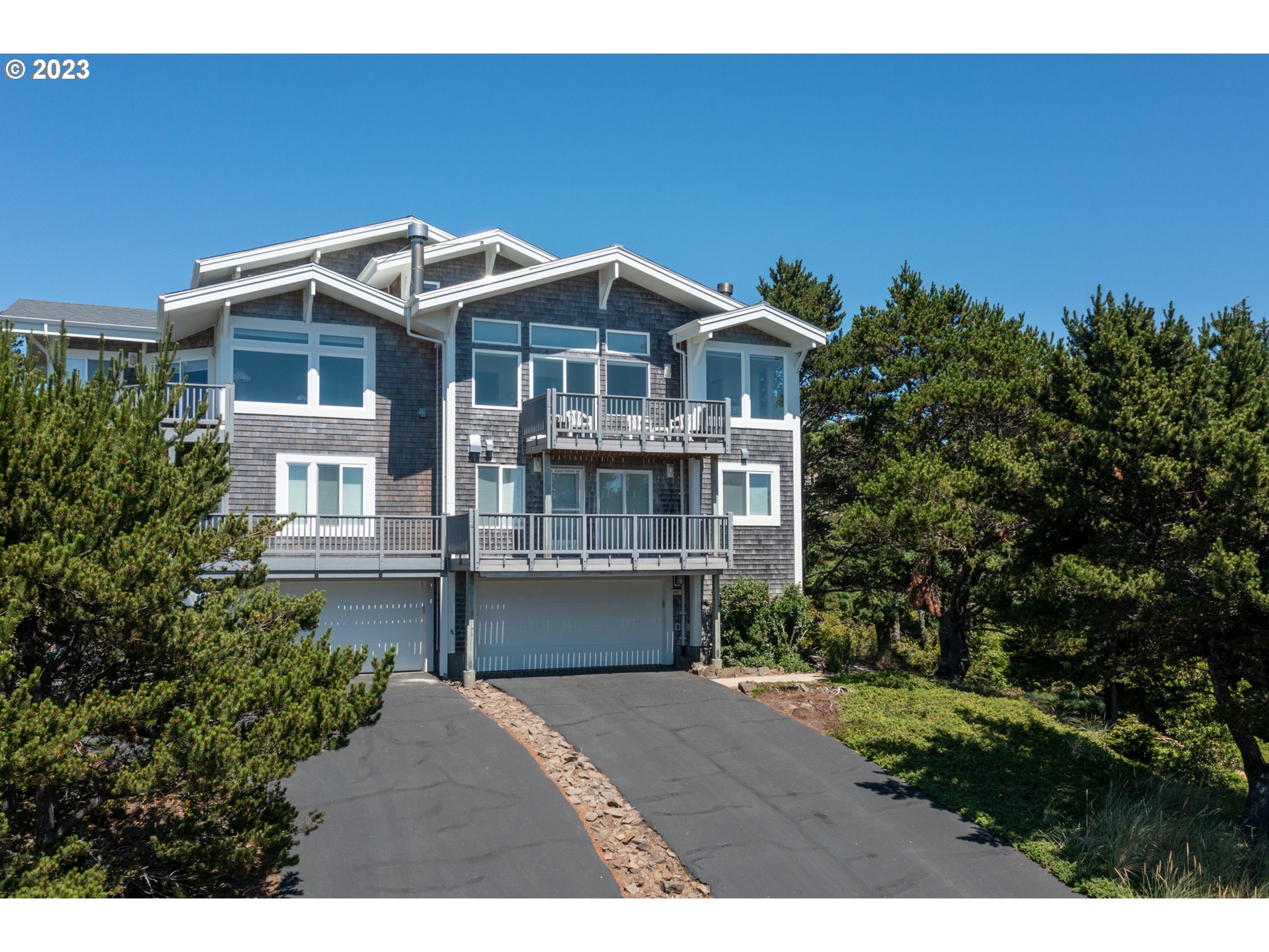 Tillamook, Oregon 97141, United States, 2 Bedrooms Bedrooms, ,3 BathroomsBathrooms,Residential,Active,23412