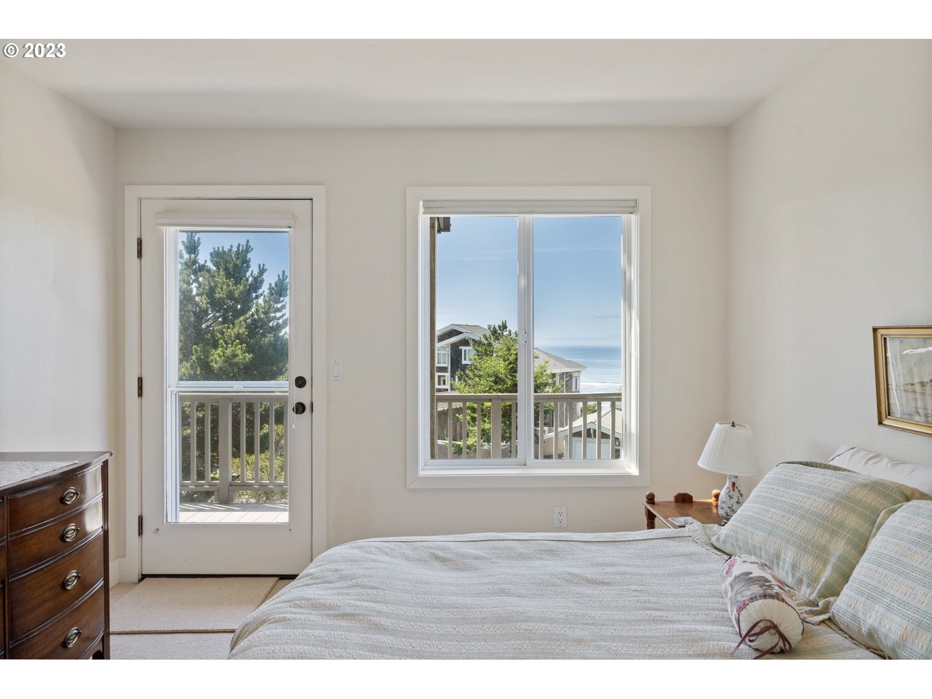 Tillamook, Oregon 97141, United States, 2 Bedrooms Bedrooms, ,3 BathroomsBathrooms,Residential,Active,23412