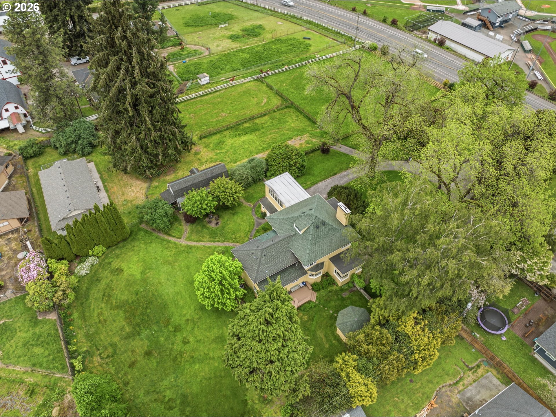 2655 PACIFIC WAY