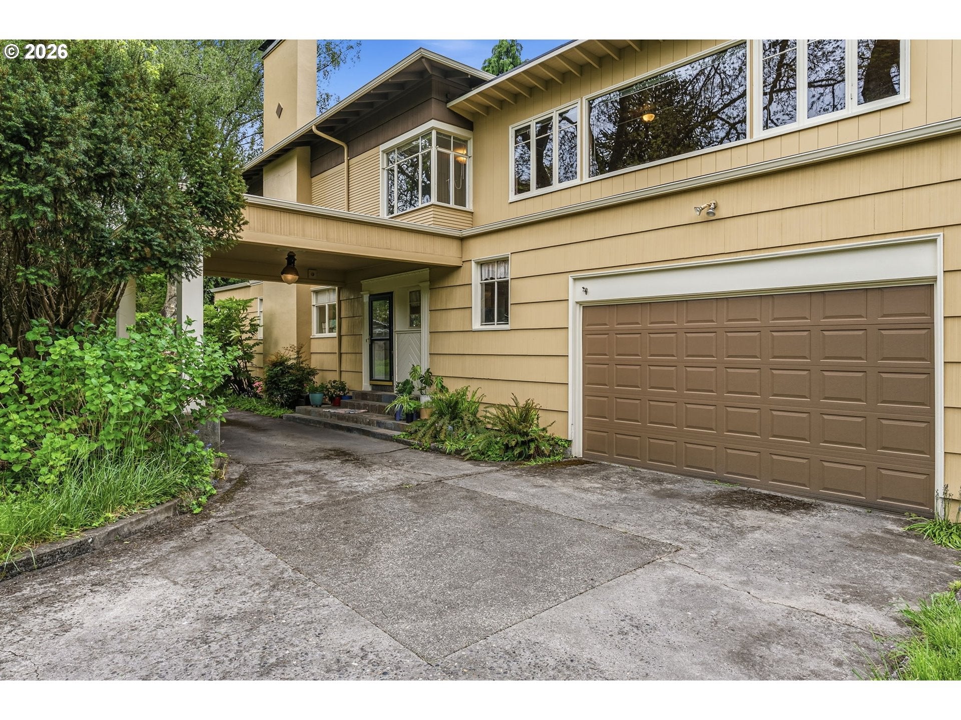 2655 PACIFIC WAY