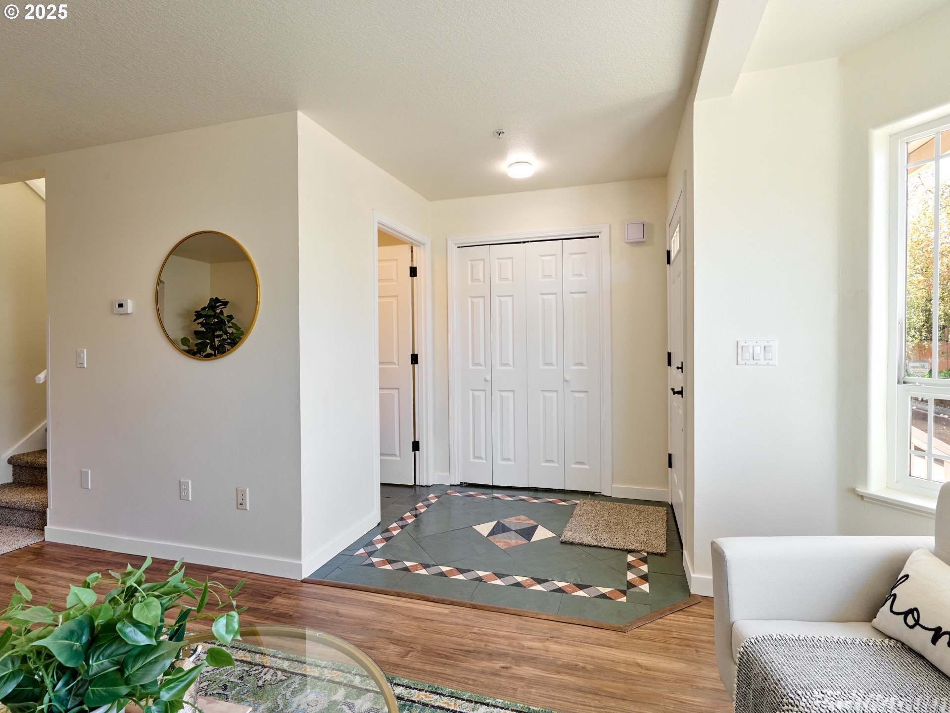 421 HARRIS LN