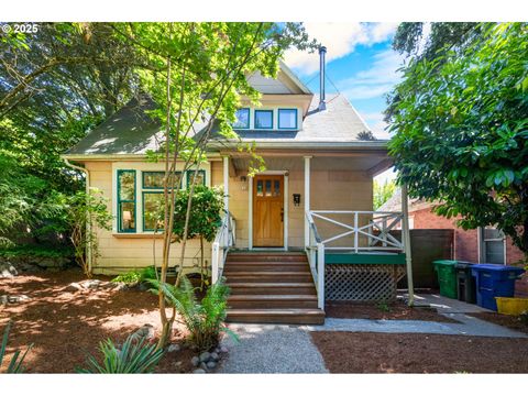 710 SE 26TH AVE Portland OR 97214