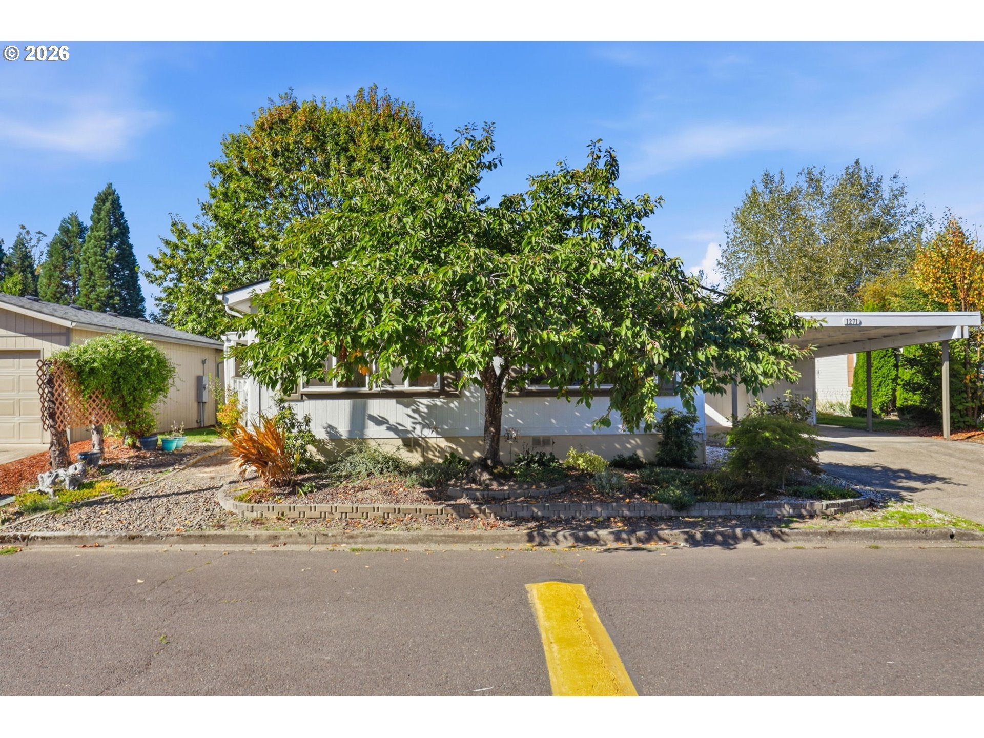 1271 SW PHYLLIS DR