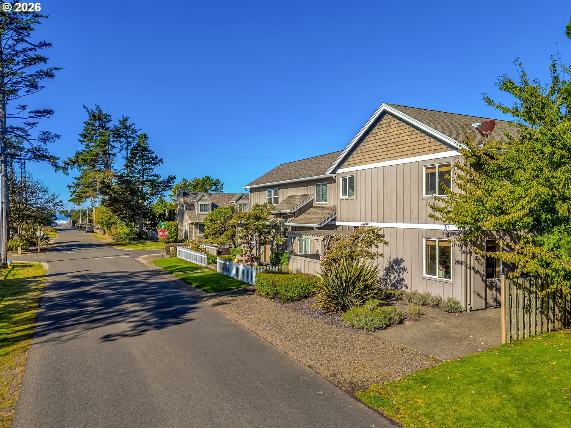 320 TREASURE COVE LN